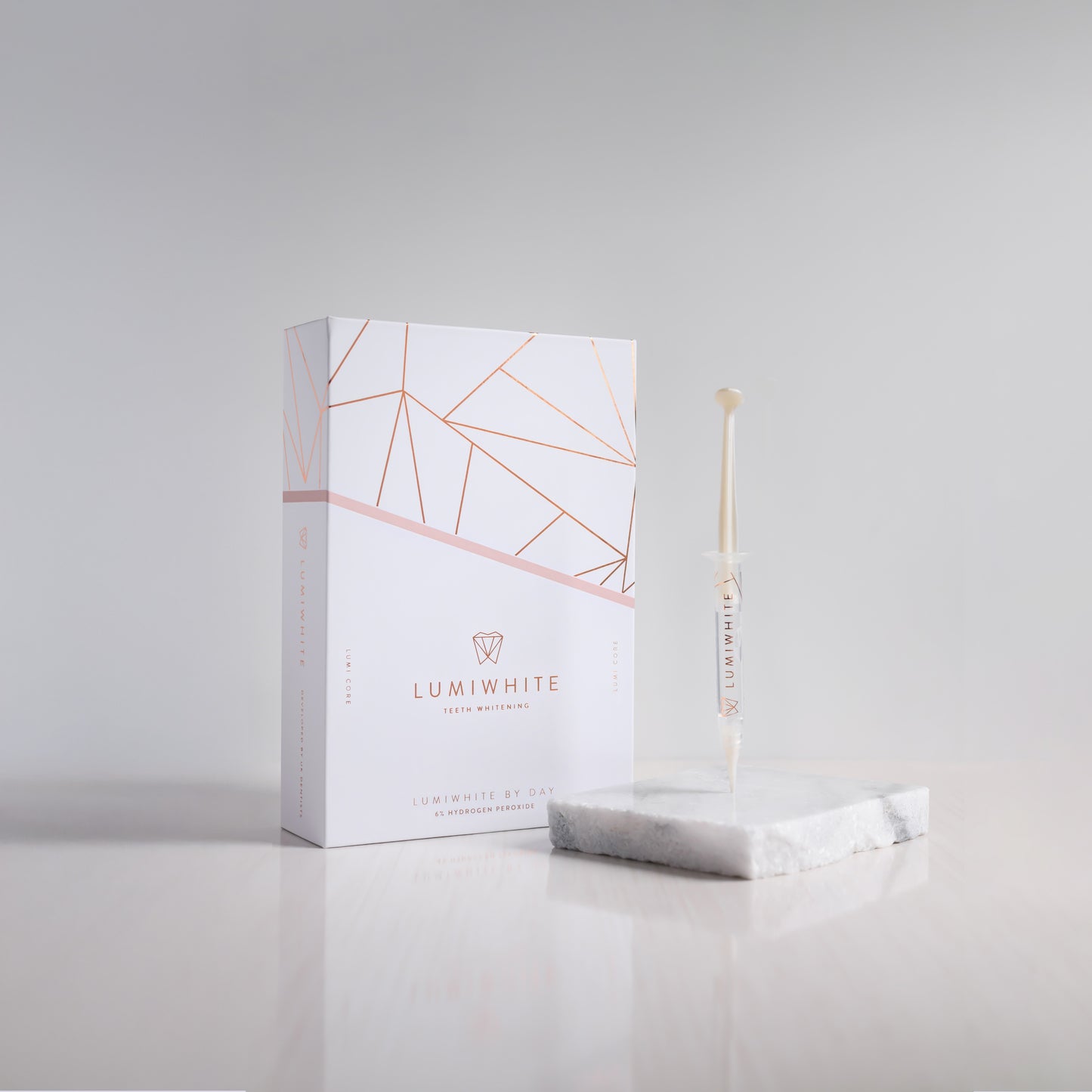 LUMI CORE BY DAY 6% Peroxid de hidrogen